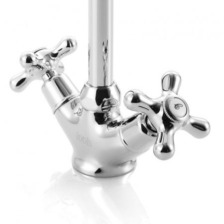 Смеситель IDDIS JEALS 59000T4C+W04 для кухонной мойки 