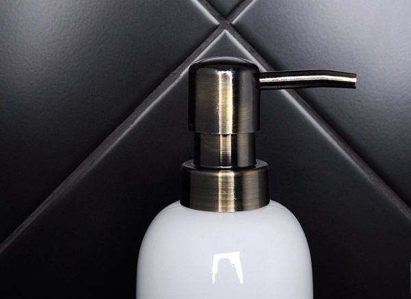 Дозатор жидкого мыла навесной Fixsen RETRO FX-83812  